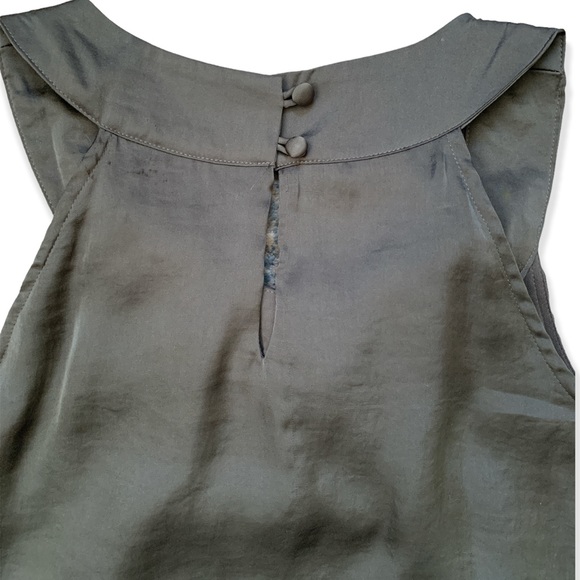 Adiva Silver-Grey Flower Ruffle Tank Top - Small - EUC - Picture 5 of 9